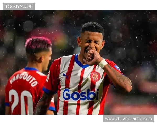 西甲联赛官方最佳中场球员的评选与表现